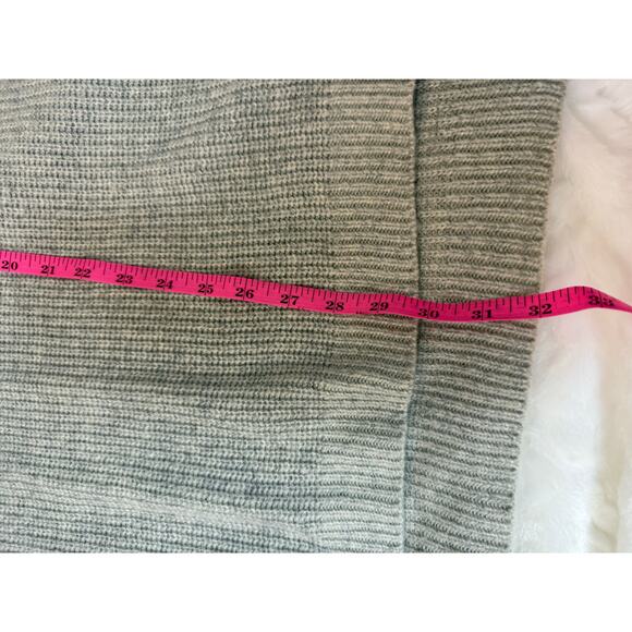 Six Crisp Days Soft Angora Blend Gray Oversized Side Slit Tunic Boho Sweater M/L - Picture 8 of 8